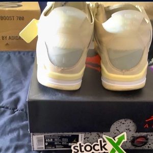 Off white Jordan 4